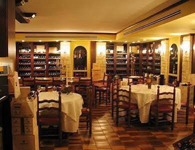 Hotel Ristorante Giordano Cavernago Exterior foto