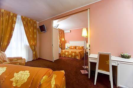 Hotel Ristorante Giordano Cavernago Cameră foto